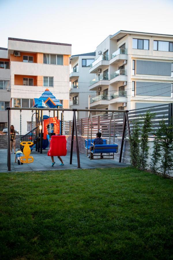 Mamaia Nord Nest Deluxe - Pool N Playground Exterior foto